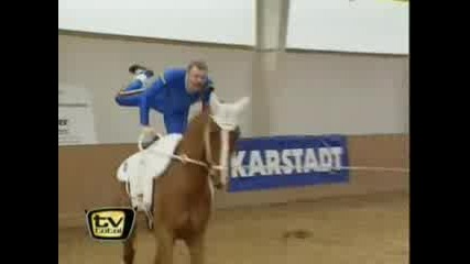 Tv Total - Raab In Gefahr Beim Voltigieren