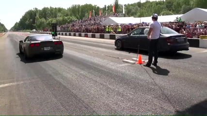 Mercedes C63 Weistec vs Corvette Z06 V&s