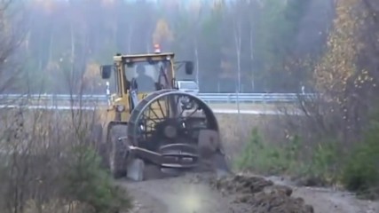 Вижте как се правят черни пътища по шведски!