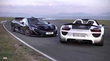 Сблъсък на титани: Mclaren P1 v Porsche 918 Spyder.