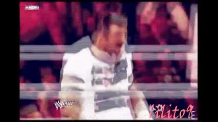 {tl} Cm Punk - Everybody Loves Me