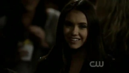 The Vampire Diaries-caroline sings