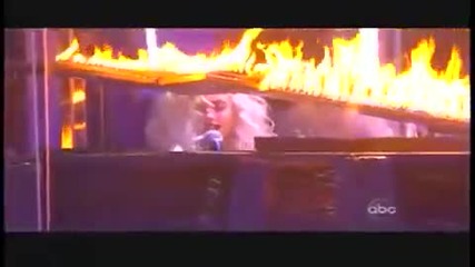 Lady Gaga - Bad Romance / Speechless (live Amas 2009) + Hq