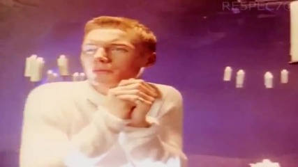 Boyzone - Love Me For A Reason