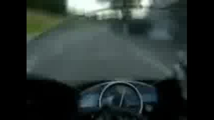 Yamaha R1 300 kmh