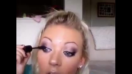 Playboy Sexy Make Up Tutorial by Miki (part 2) 