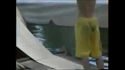 Опит за скок в езеро (смях)