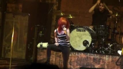 Paramore - Crushcrushcrush live at the Turning Stone Resort on June 22, 2009 