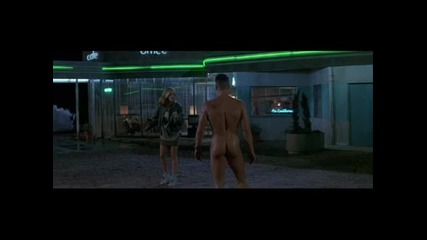 Кадър от филма Универсален Войник (1992)