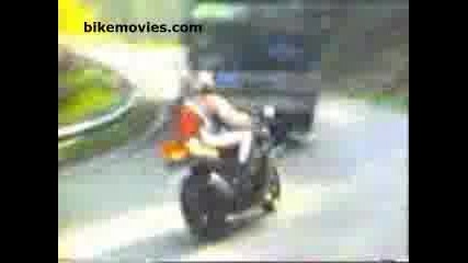 Луд Моторист.flv