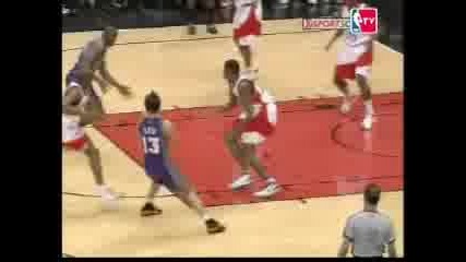 Nba Amare Stoudemire Dunks On Josh Smith