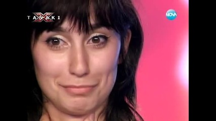 Момиче се разплака на сцената на X - Factor ( Страхотен талант ) 16.09.11