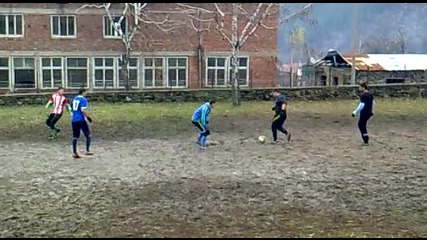 Футболен мач с.г.брезница