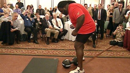 Mark Henry attempts to lift the legendary Thomas Inch Dumbbell with one hand (WWE Network Bonus Clip)