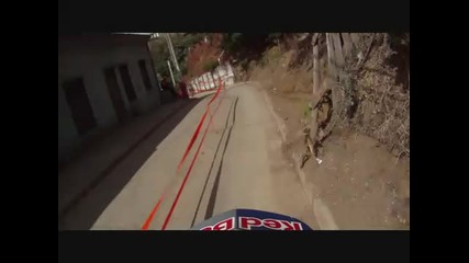 Спускане по пистата на смъртта