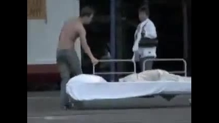 Много смешно реклама Levis