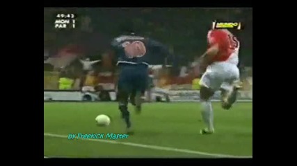 Ronaldinho freestyle skill compilation by Freekick Master