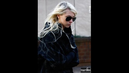 * Taylor Momsen * [*now im that bitch*]