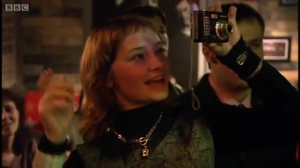 Jonathan Dimbleby samples Russian nightclub - Bbc 