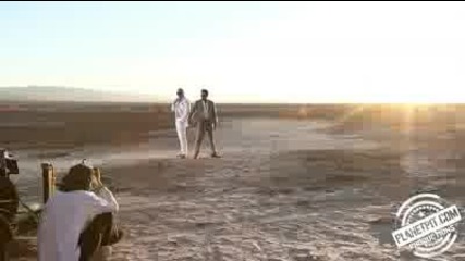 Зад кадър на Rain Over Me