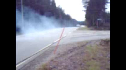 bmw E21 burning rubber