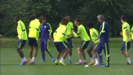 Моу не иска Лига Европа за Челси