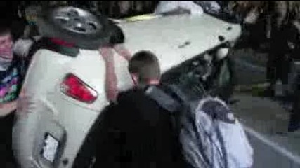 Гледай!!! Как се разбива Mini Cooper ?!?