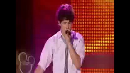 jonas brothers live burnin up 
