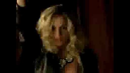 New Britney Spears - Circus(full Song)2008