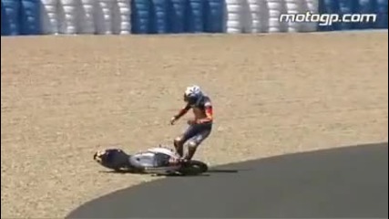 Red Bull Rookies Cup race action Jerez 