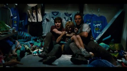 Chris Pratt, Judy Greer, Bryce Dallas Howard in 'Jurassic World' Trailer 2