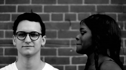 Azealia Banks ft. Lazy Jay - 212 (official 2о12)