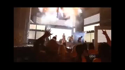 Jennifer Lopez - Louboutins ( Live at the American Music Awards 2009) 