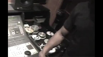 Papa Reu & Z - Ro - Put In The Air 