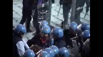 Полиция в акция