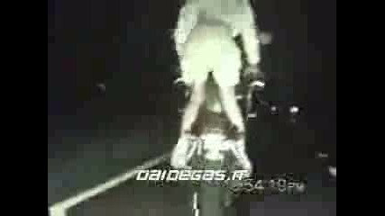 Yamaha R1 2002 Night Wheelie Video