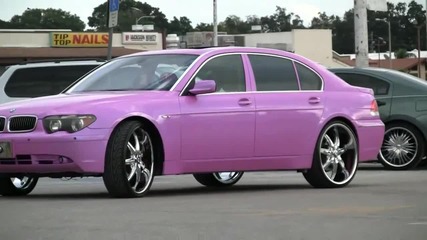 Pink Bmw 7-series