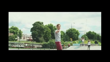 Olly Murs ft Rizzle Kicks - Heart Skips A Beat