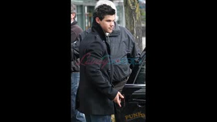 New Moon News - Taylor Lautner & Chris Weitz & the Wolves