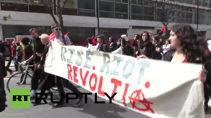 UK: Scuffles break out at London May Day rally