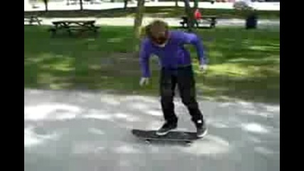 Justin Bieber кара скейборт! 