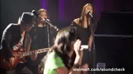Demi Lovato - Remember December - Walmart Souncheck