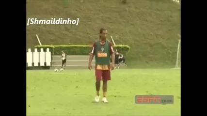 Ronaldinho First Crazy Goal in Atletico-mg New 2012 - Youtube