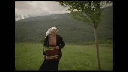 Реклама на наденица балканска скара Leki - бабата 