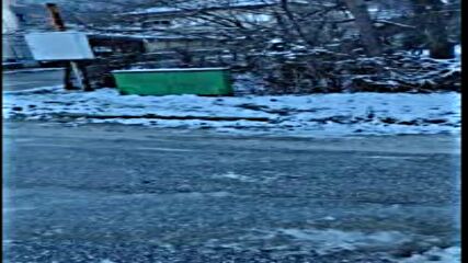 Замръзнал път в село Тополово, община Асеновград