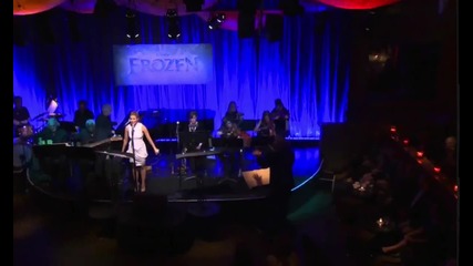 (невероятно Изпълнение) Kristen Bell live all parts of Anna - Do you want to build a snowman