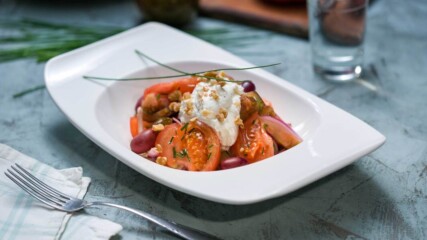 Доматена салата с мус от сирене | Бон Апети | 24Kitchen Bulgaria.