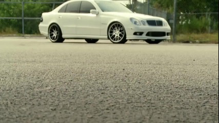 Красавец ! Mercedes Benz E55 Amg + 20 цолови Vossen ( hd )