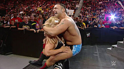 Beth Phoenix & Santino Marella recall their run as Glamarella: WWE Icons extra