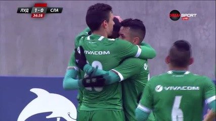 Лудогорец поведе на Славия с гол на Кафу